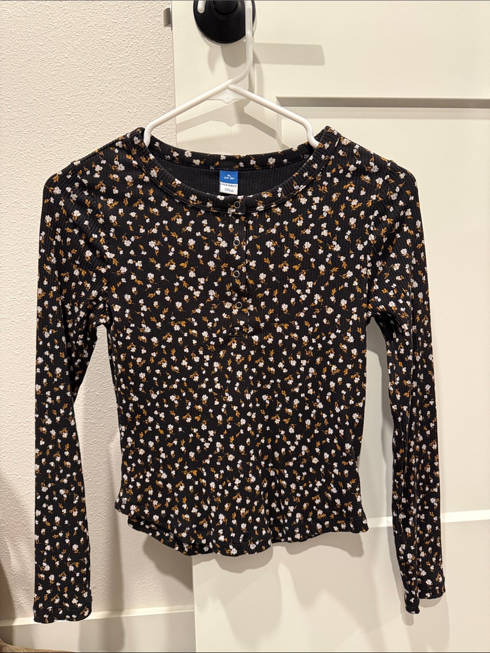 Old Navy Black Long Sleeve Ribbed Tee with White & Mustard Floral Print